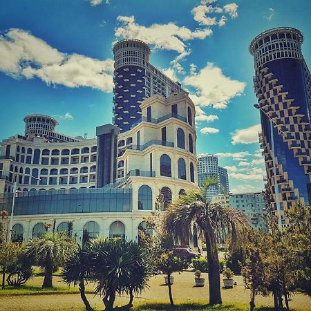 Sea Towers Suite バトゥーミ エクステリア 写真