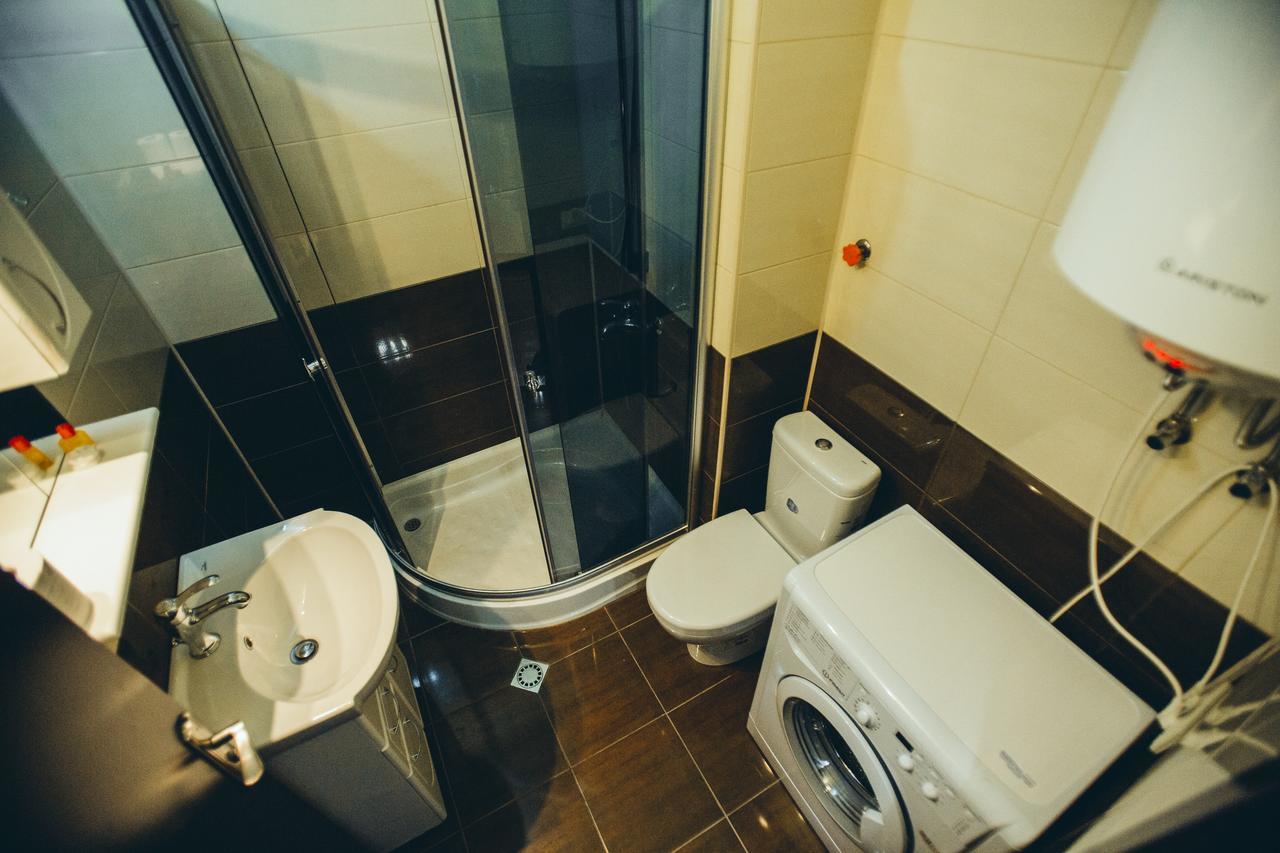 Sea Towers Suite バトゥーミ エクステリア 写真